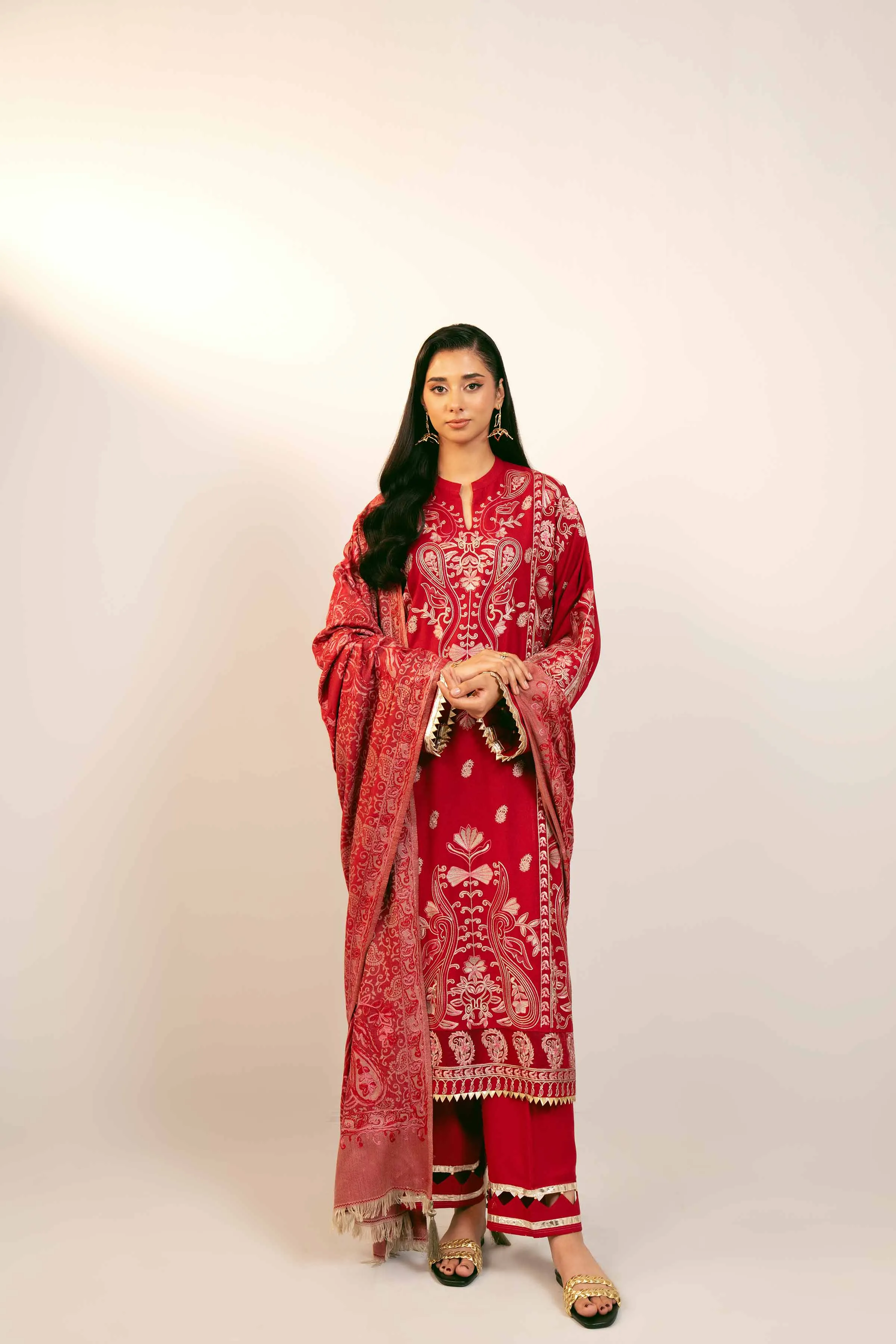 3 Piece - Embroidered Suit - 42404382