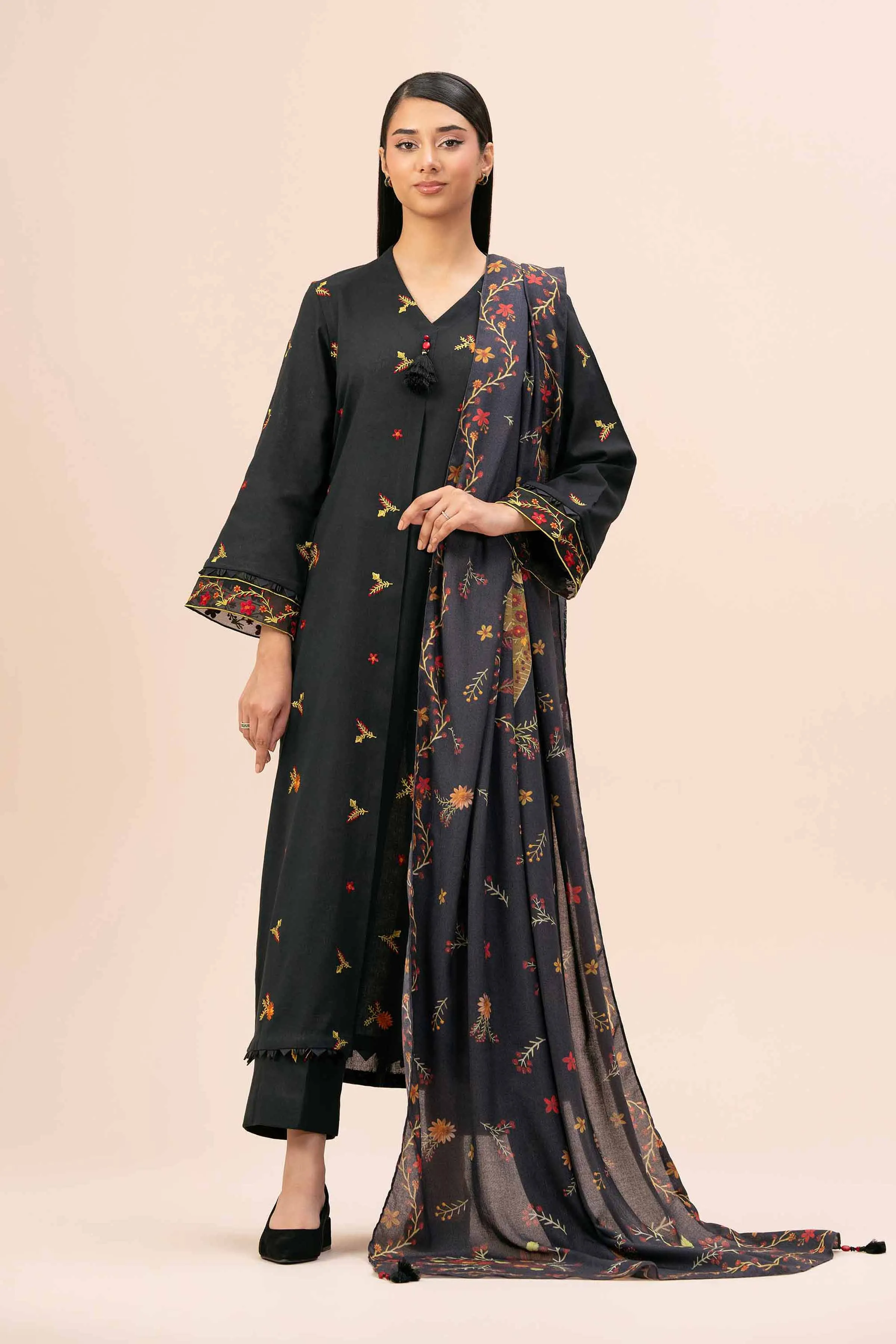 3 Piece - Embroidered Suit - 42404484