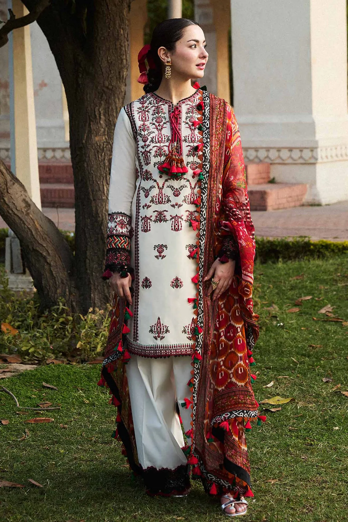 HUSSAIN REHAR - 3PC DHANAK EMBROIDERED SHIRT WITH TWILL PRINTED SHAWL AND TROUSER - HZG1789